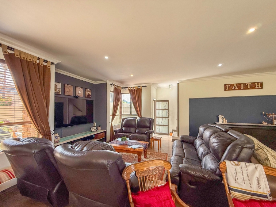 3 Bedroom Property for Sale in Xanadu Nature Estate North West